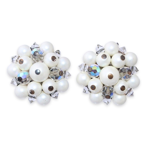 Vintage Laguna Cluster Clip On Earrings Faux Pearl Aurora Borealis Crystal Bead - Picture 1 of 4